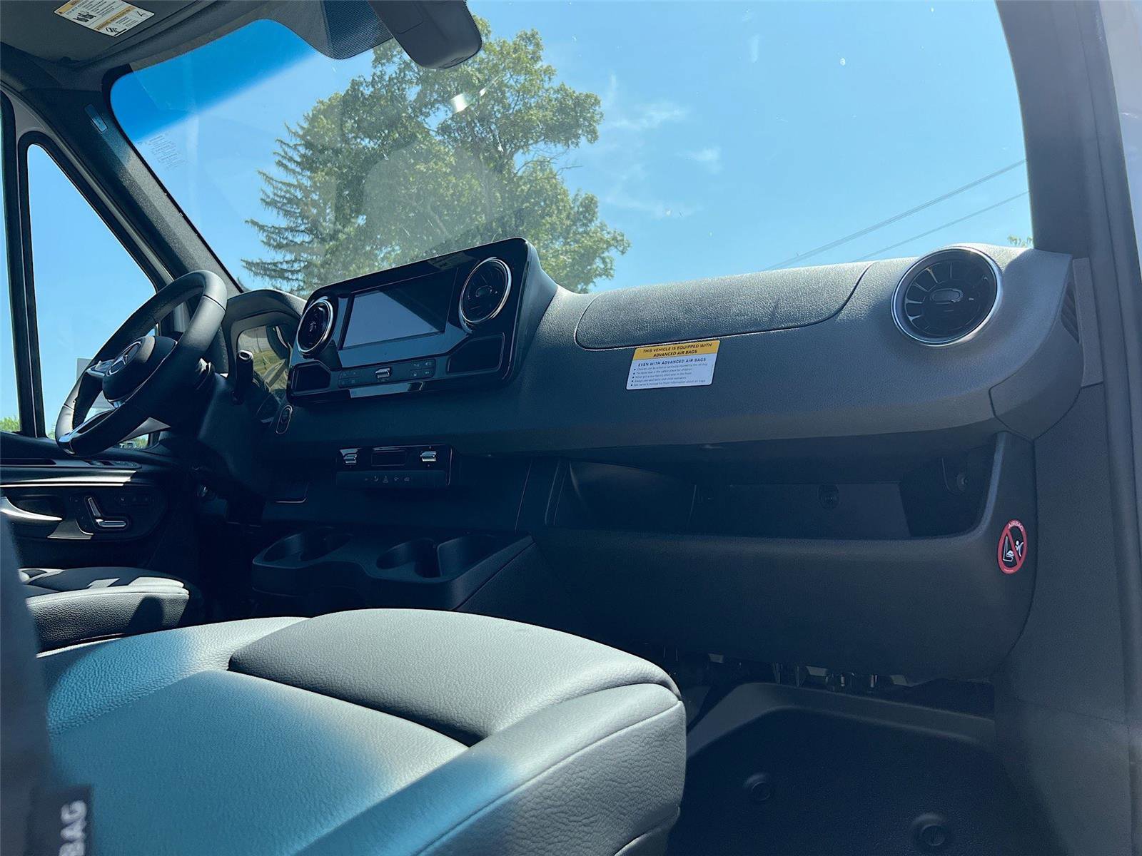 New 2025 Mercedes-Benz Sprinter 2500 image 24