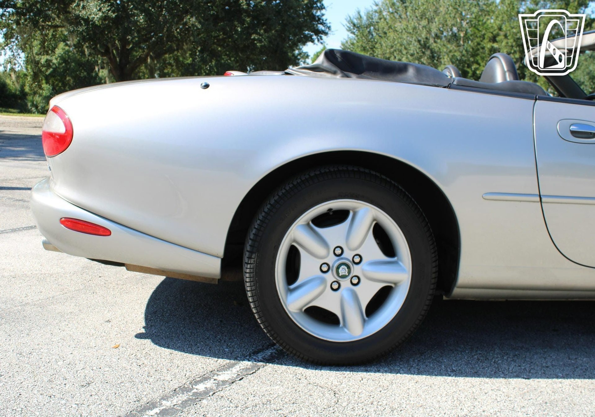 Used 1999 Jaguar XK8 Convertible image 39