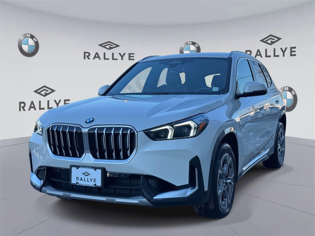 Certified 2025 BMW X1 xDrive28i w/ Convenience Package image 3