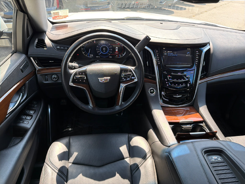Used 2019 Cadillac Escalade Luxury RWD image 23