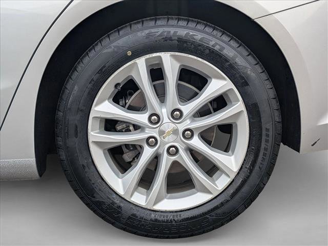 Used 2017 Chevrolet Malibu LT FWD image 23