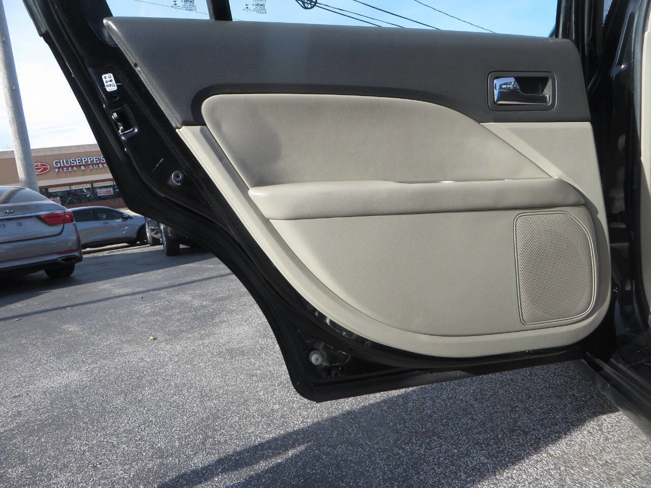 Used 2012 Ford Fusion SEL FWD image 34
