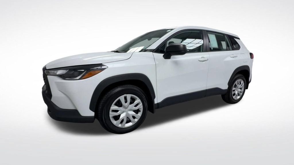 Certified 2023 Toyota Corolla Cross L AWD/4WD image 5