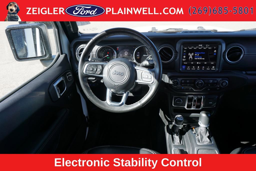Used 2023 Jeep Wrangler Unlimited Sahara w/ Cold Weather Group AWD/4WD image 12