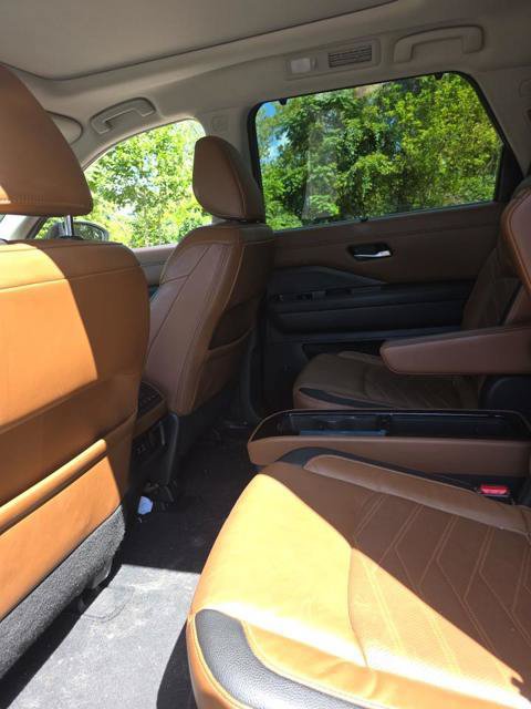 Used 2023 Nissan Pathfinder Platinum AWD/4WD image 5