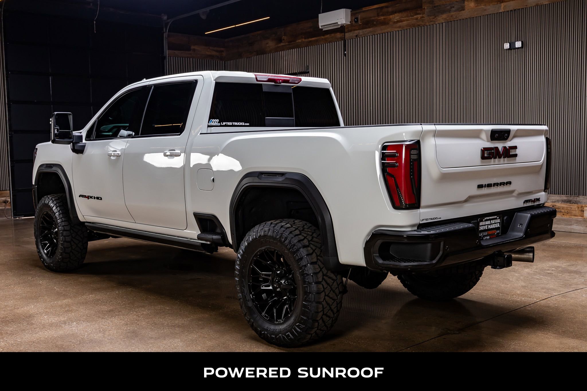 Used 2024 GMC Sierra 2500 AT4X AWD/4WD image 7
