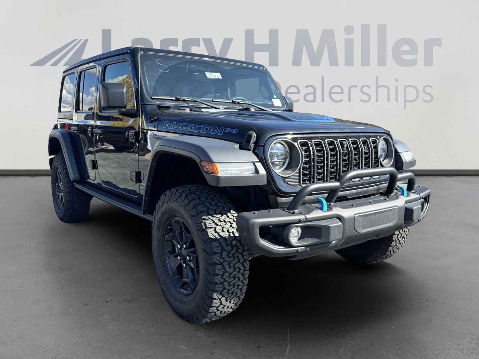 New 2023 Jeep Wrangler Unlimited Rubicon 4xe image 2