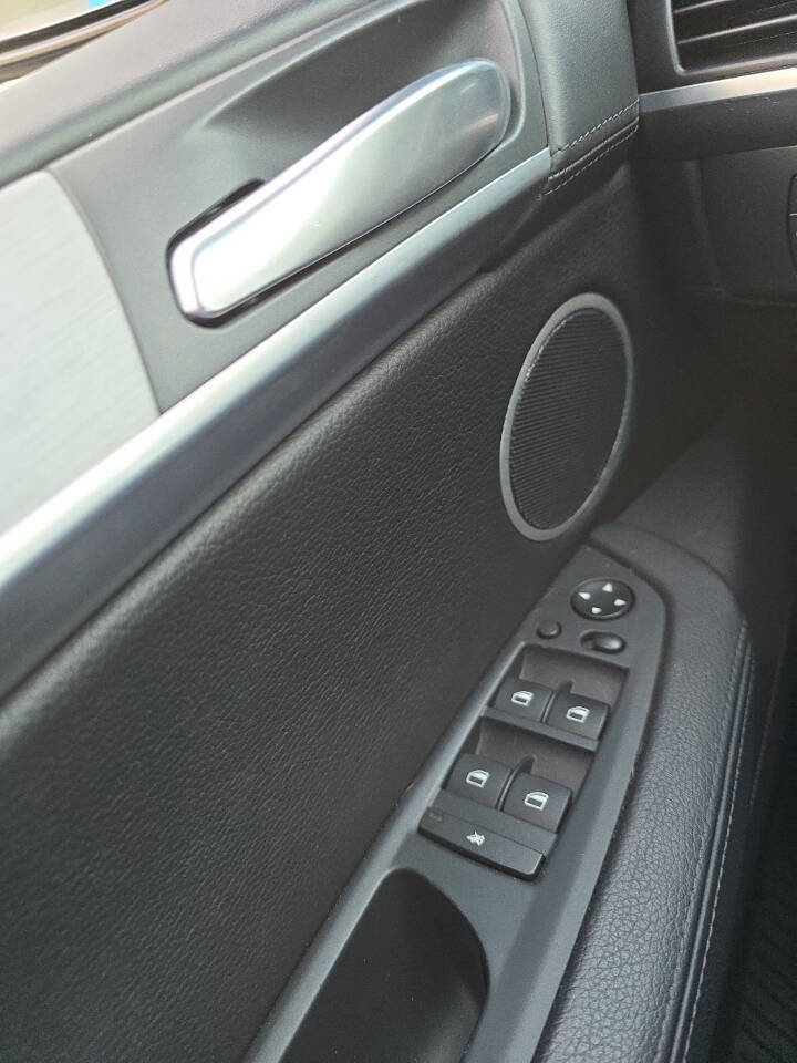 Used 2011 BMW X5 M image 36