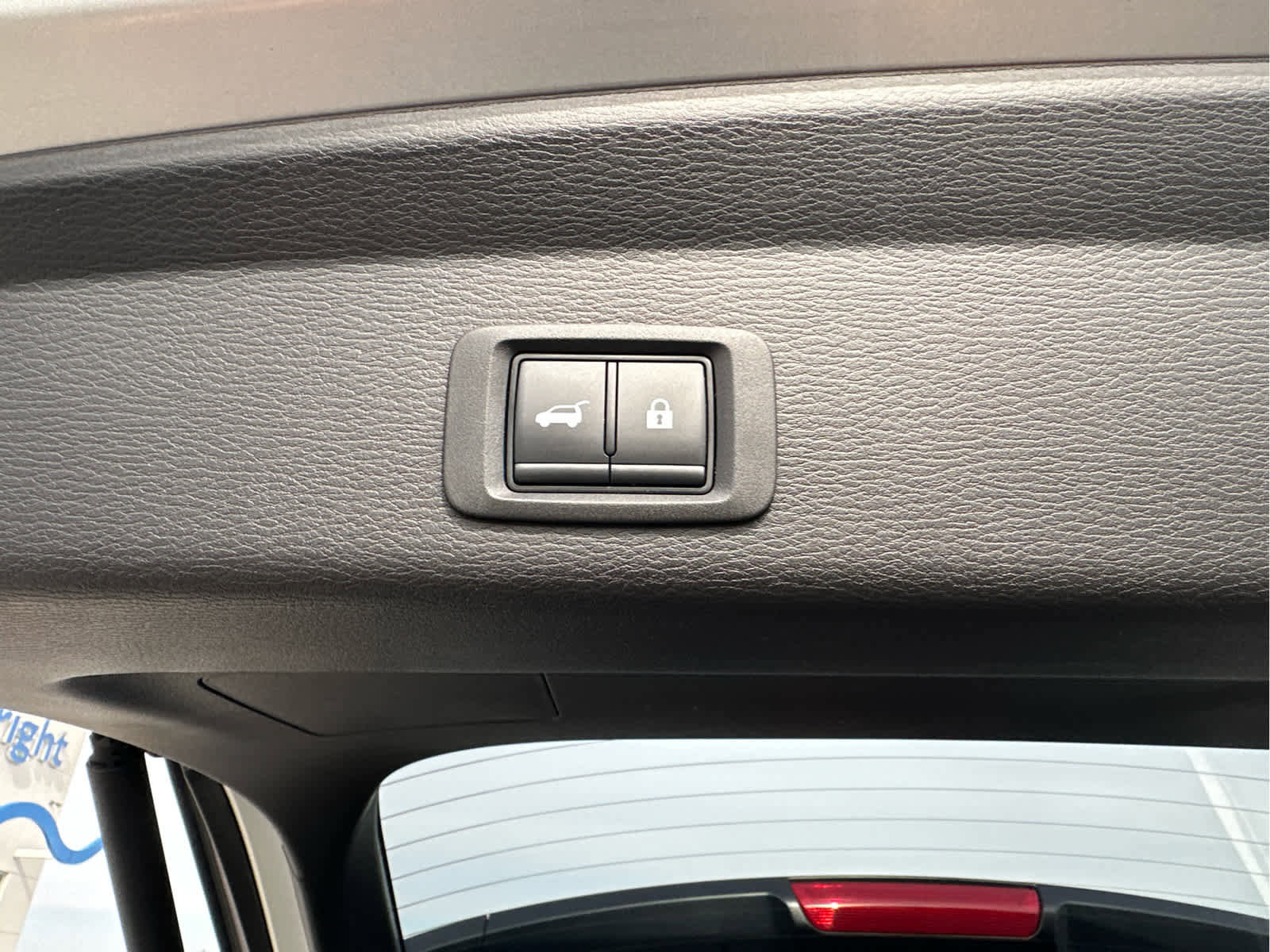 Used 2024 Mitsubishi Outlander SE image 45