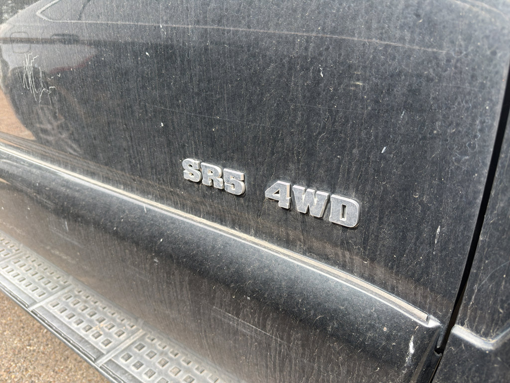 Used 2009 Toyota 4Runner SR5 AWD/4WD image 4