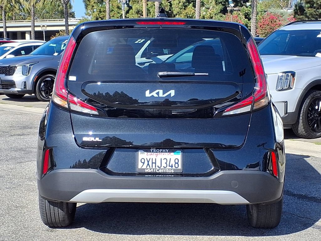 Certified 2025 Kia Soul S FWD image 5