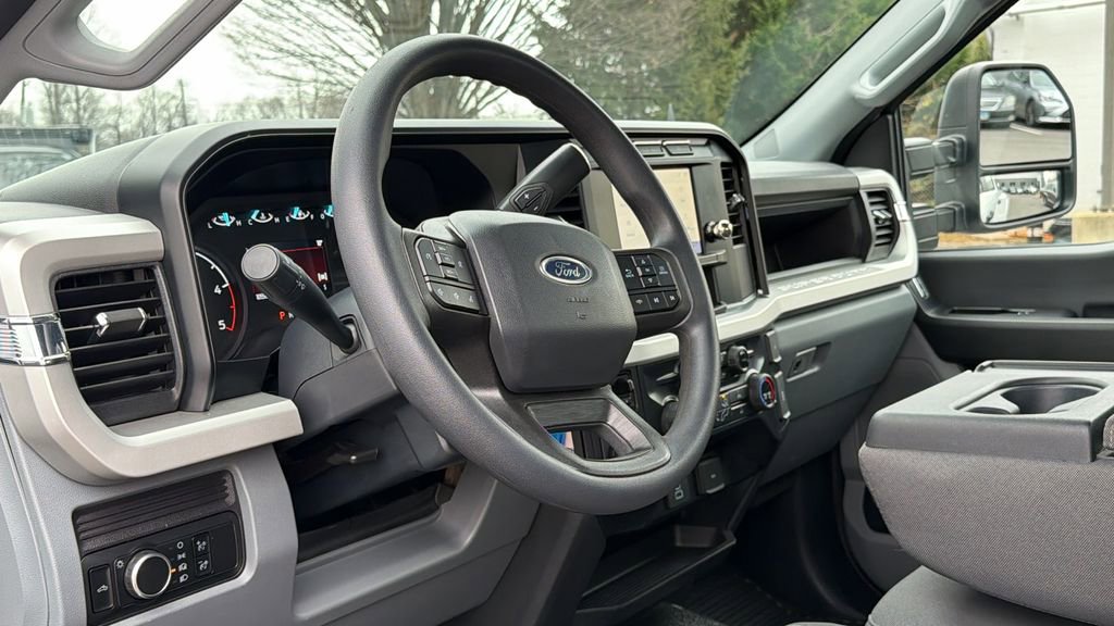 Used 2024 Ford F350 XL image 26