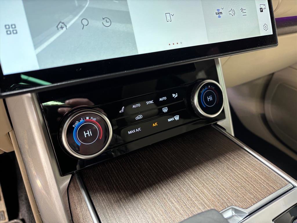 Used 2023 Land Rover Range Rover SE image 16