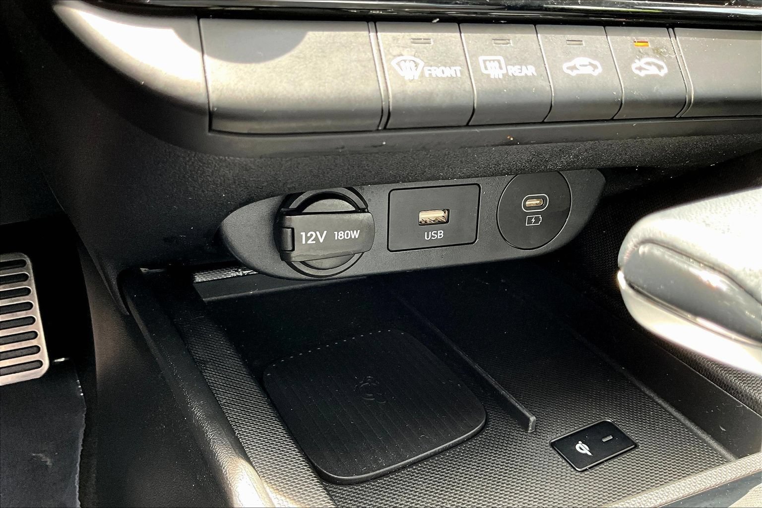 Used 2025 Hyundai Elantra Sport FWD image 19