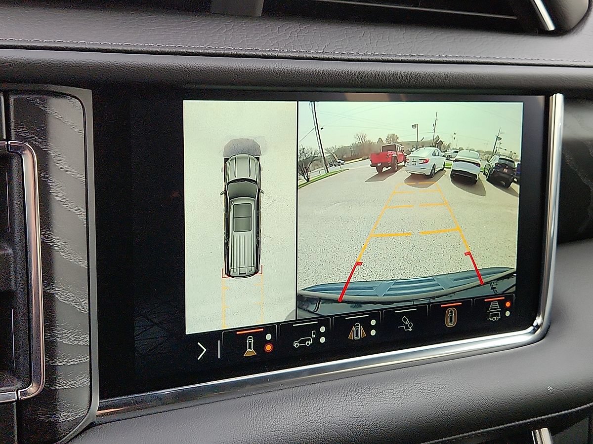 Used 2023 GMC Yukon Denali AWD/4WD image 8