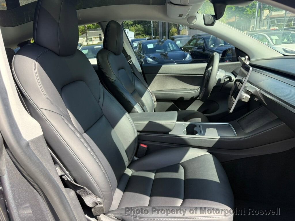Used 2021 Tesla Model Y Long Range AWD/4WD image 18