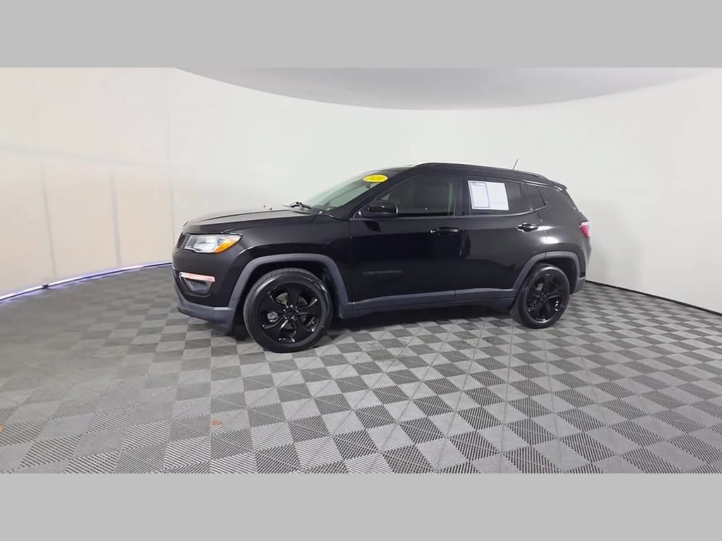 Used 2020 Jeep Compass Latitude FWD image 47