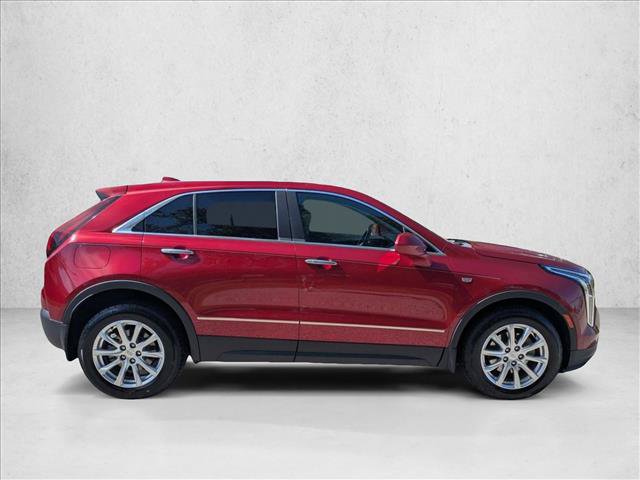 Used 2020 Cadillac XT4 Luxury w/ LPO, Premium Carpet Package FWD image 4