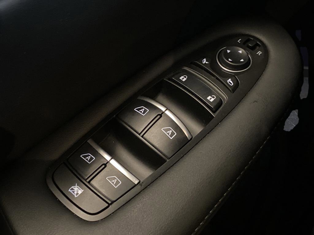 Used 2025 INFINITI QX50 Luxe AWD/4WD image 29