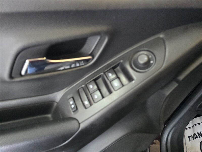 Used 2020 Chevrolet Trax LT w/ LT Convenience Package FWD image 17