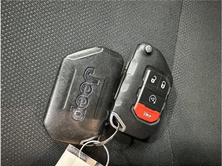 Used 2020 Jeep Wrangler Unlimited Sport image 21