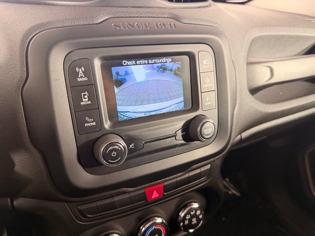 Used 2015 Jeep Renegade Latitude AWD/4WD image 41