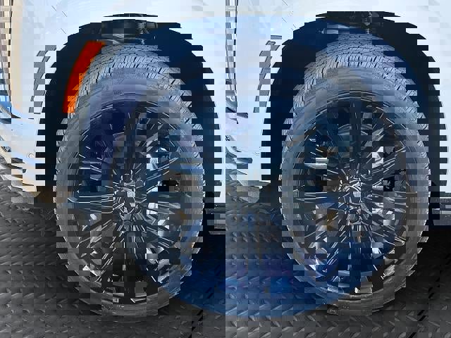 New 2026 Cadillac Escalade ESV Platinum Sport w/ LPO, ONYX Package image 10