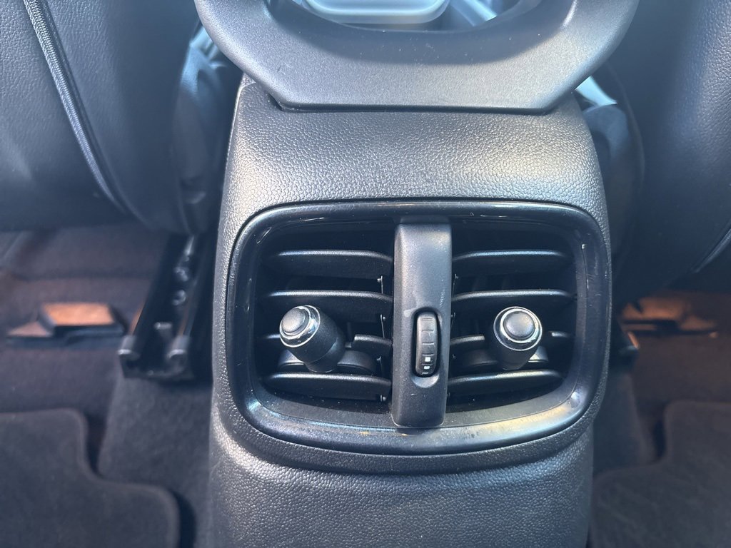 Used 2019 MINI Cooper Countryman w/ Premium Package image 19