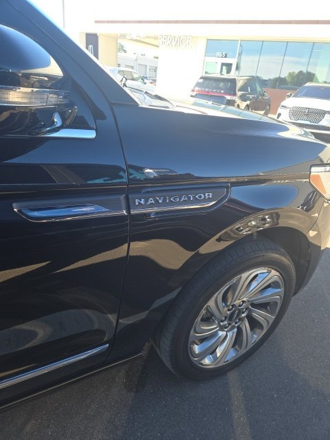 Used 2024 Lincoln Navigator Reserve AWD/4WD image 10