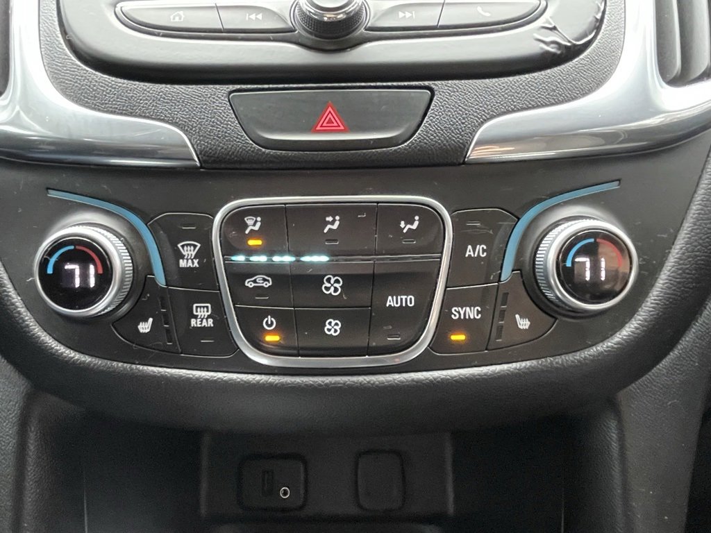 Certified 2018 Chevrolet Equinox LT image 36