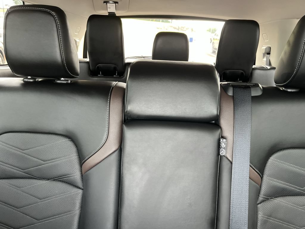Used 2025 Nissan Pathfinder Platinum w/ Cargo Package FWD image 24