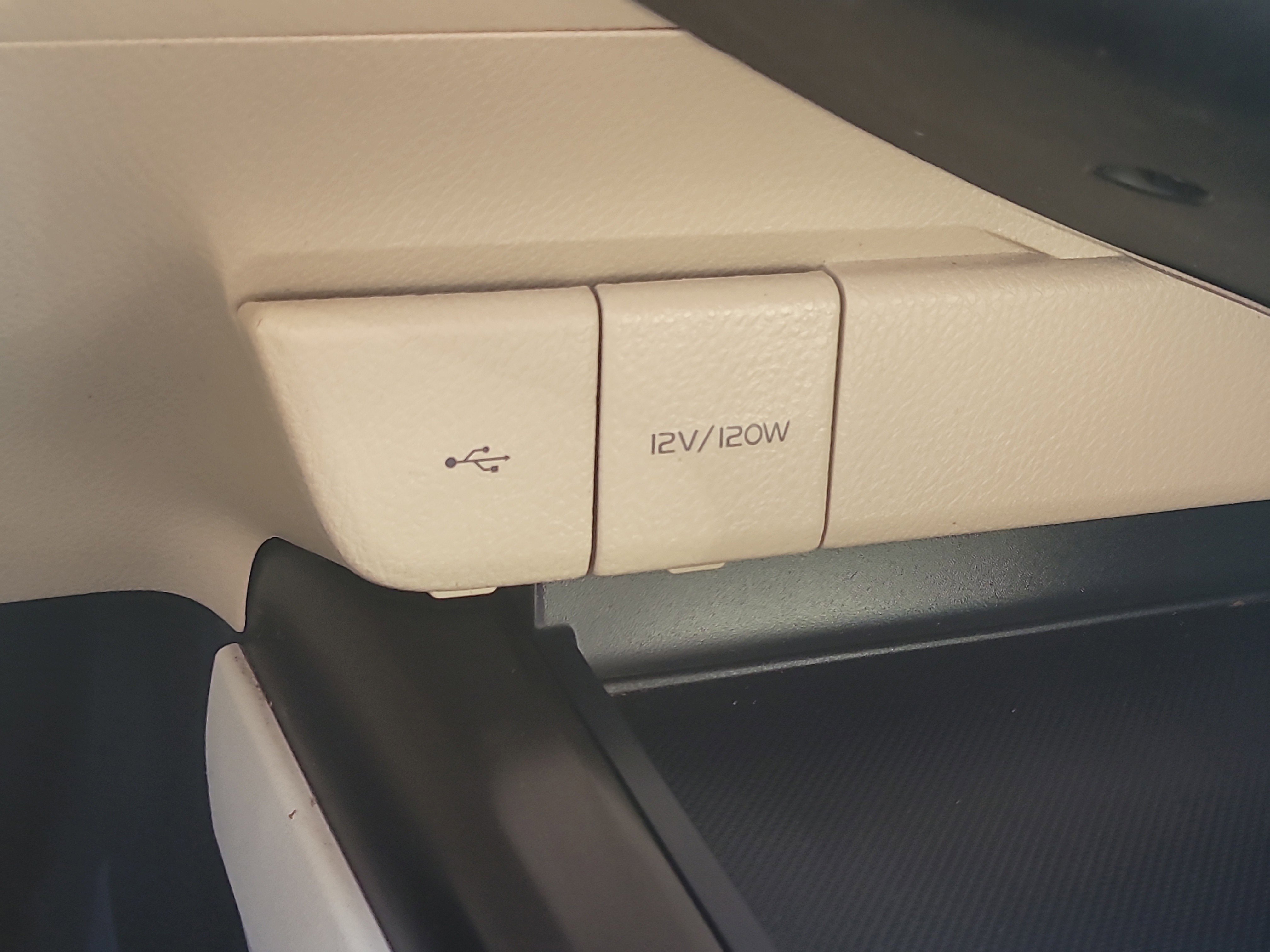 Used 2024 Toyota Camry LE image 24