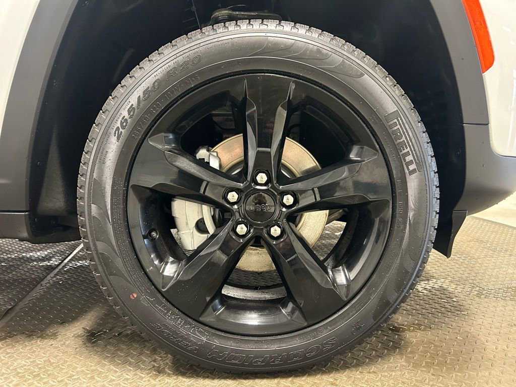 New 2025 Jeep Grand Cherokee Limited w/ Black Appearance Package image 31