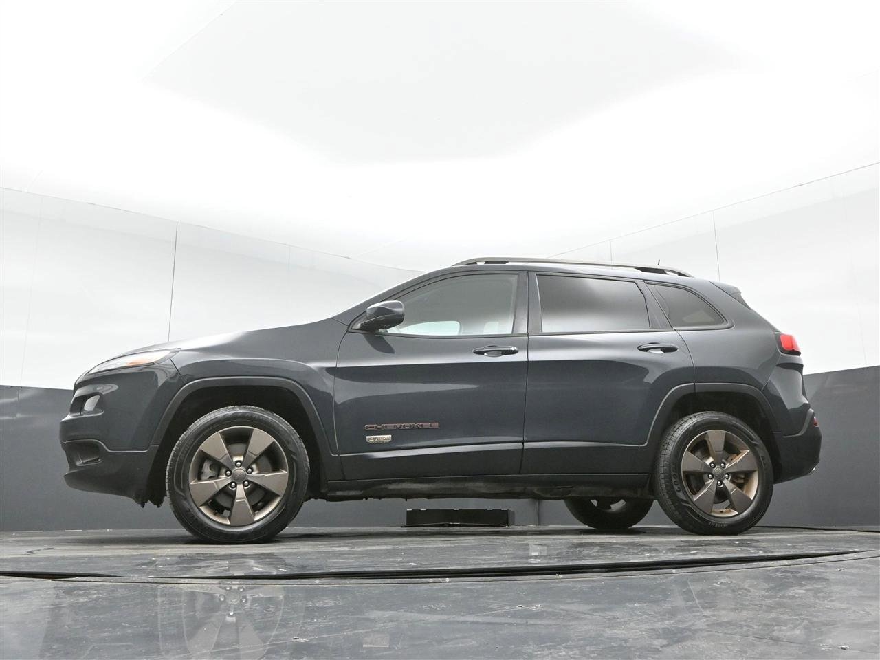 Used 2017 Jeep Cherokee 75th Anniversary image 37