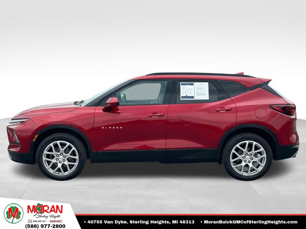 Certified 2024 Chevrolet Blazer LT w/ Convenience Package FWD image 2