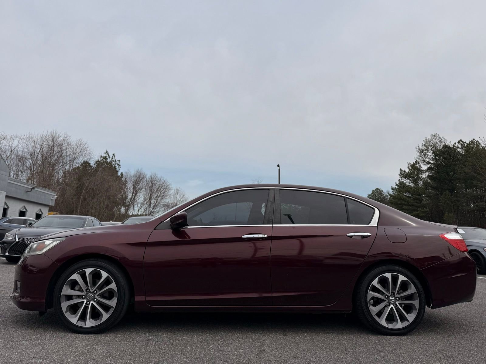 Used 2015 Honda Accord Sport image 2