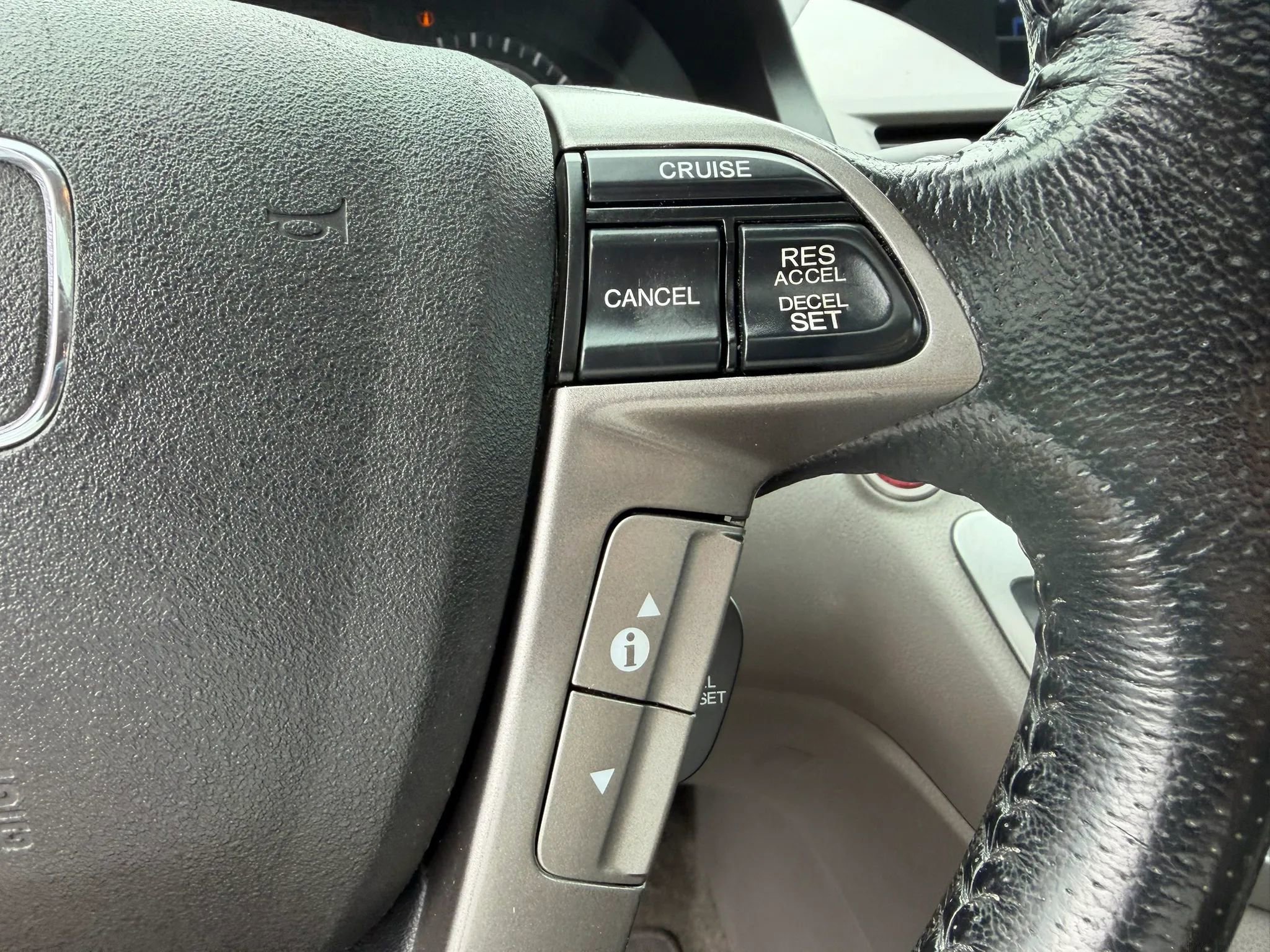Used 2016 Honda Odyssey Touring image 38