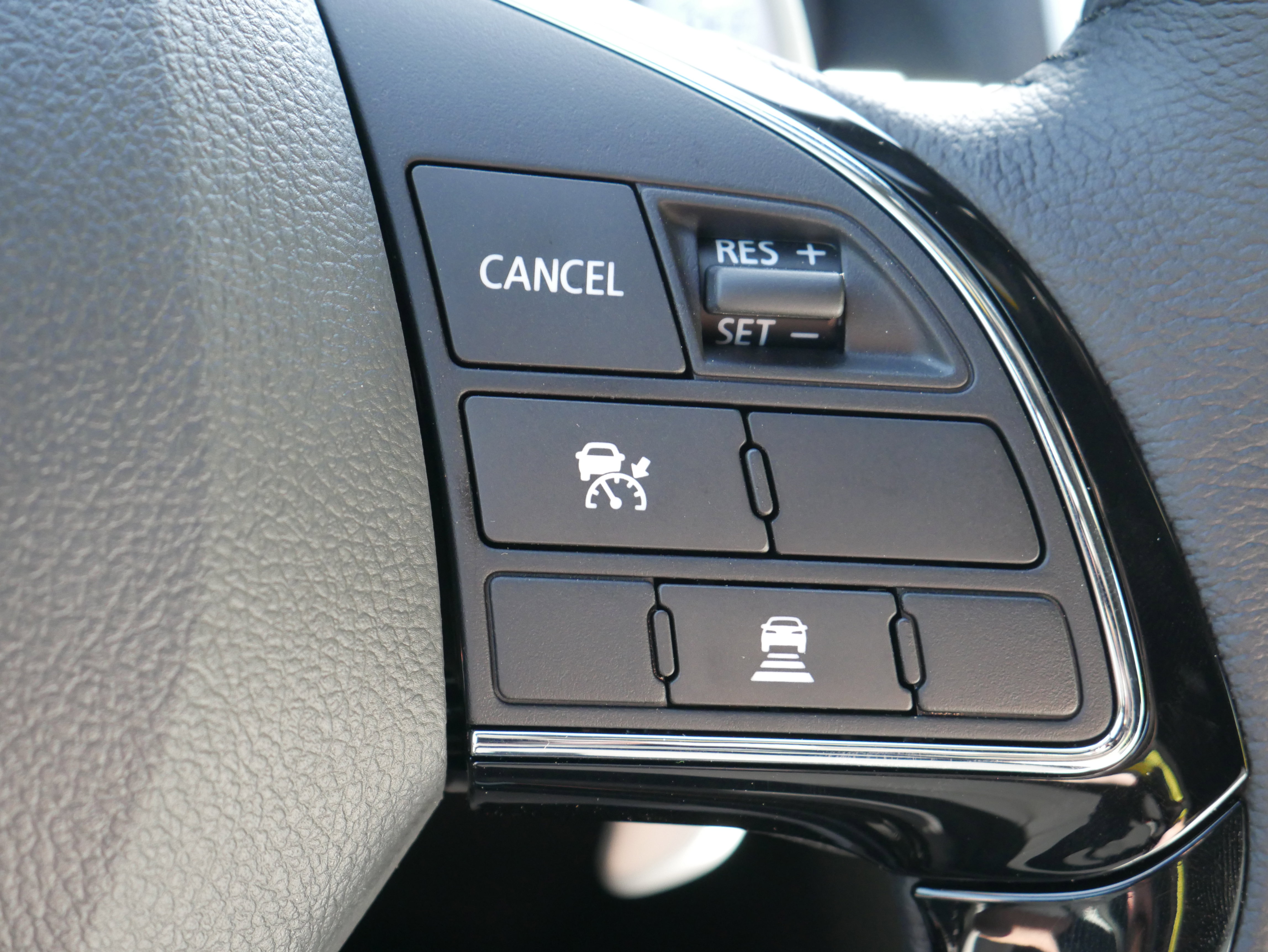 New 2025 Mitsubishi Eclipse Cross SEL image 24