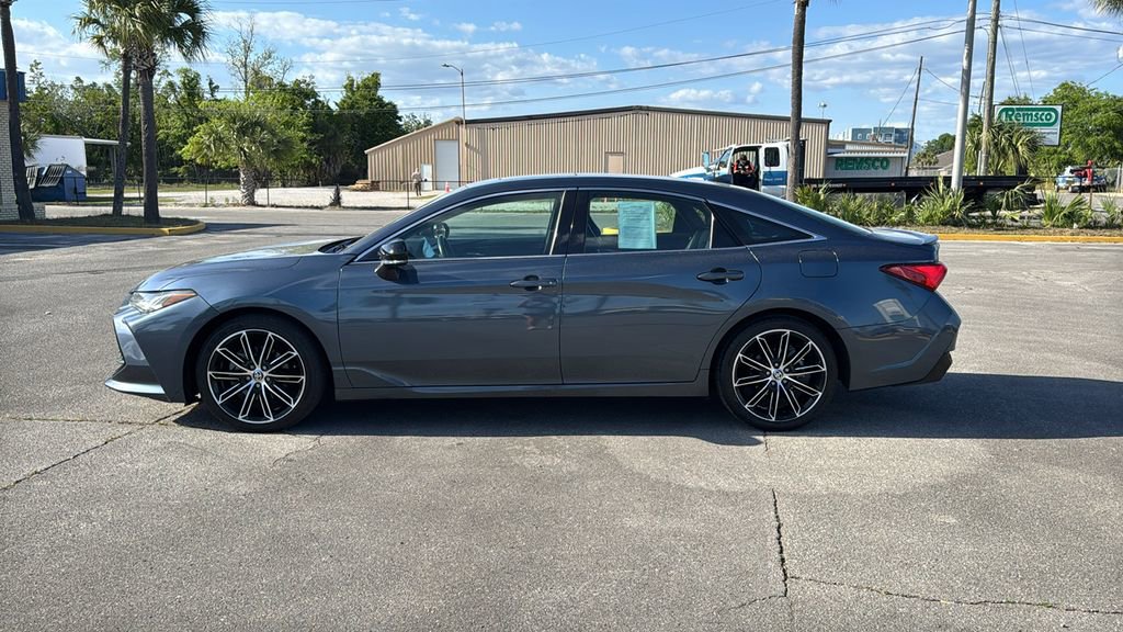 Used 2020 Toyota Avalon Touring w/ Advanced Safety Package FWD image 3