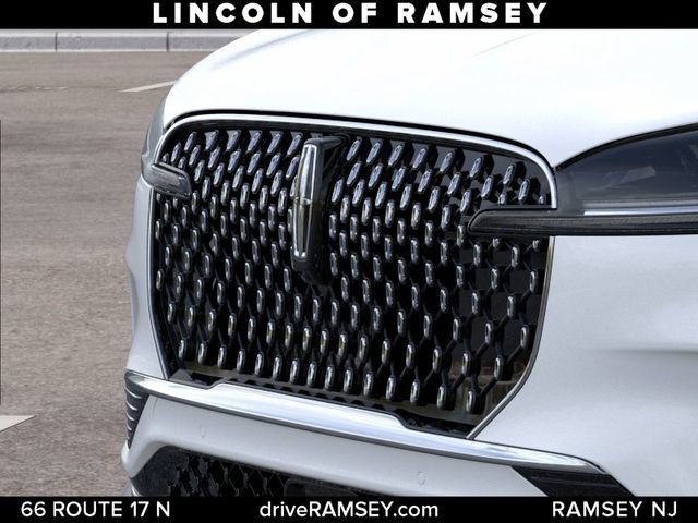 New 2026 Lincoln Aviator AWD image 18