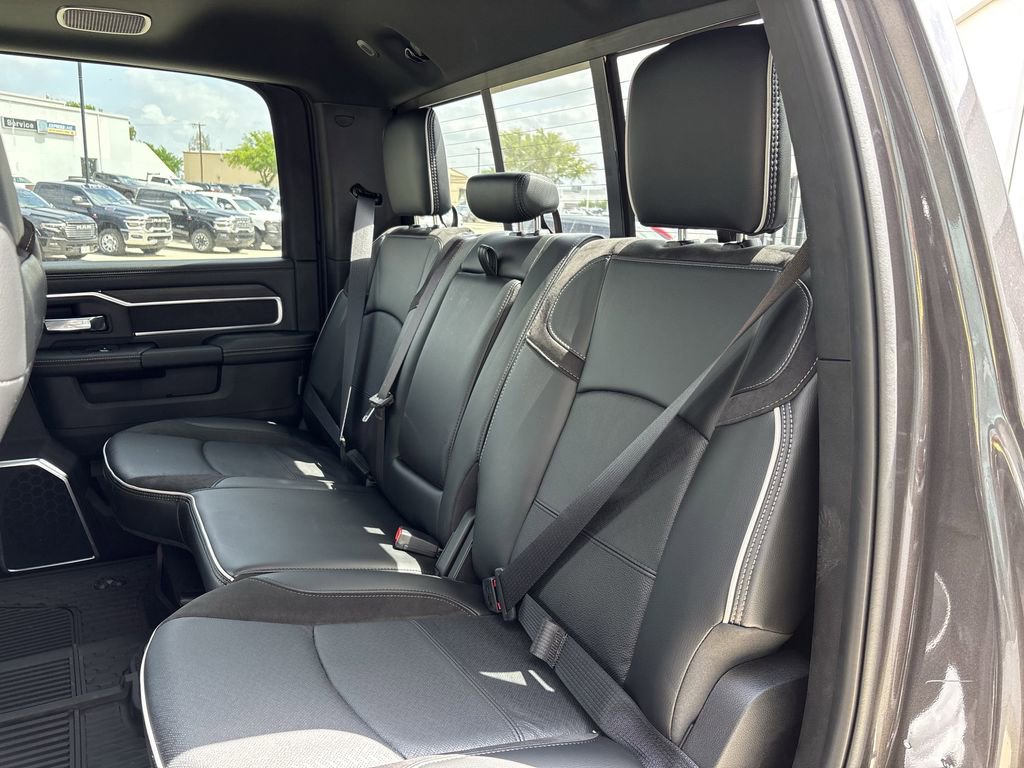 New 2026 RAM 3500 Laramie AWD/4WD image 29