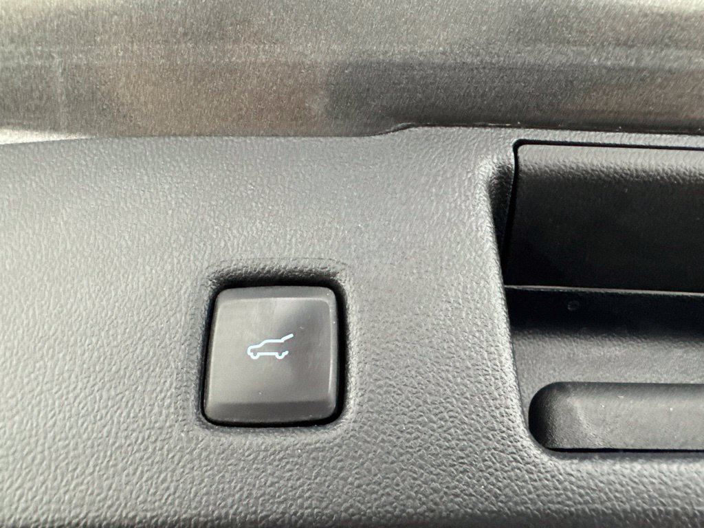 Used 2020 Ford Escape SEL AWD/4WD image 32