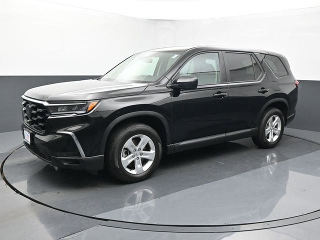 Used 2024 Honda Pilot LX image 1