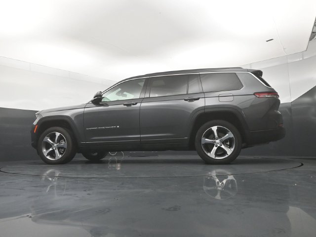 Used 2025 Jeep Grand Cherokee L Limited w/ Luxury Tech Group II AWD/4WD image 21