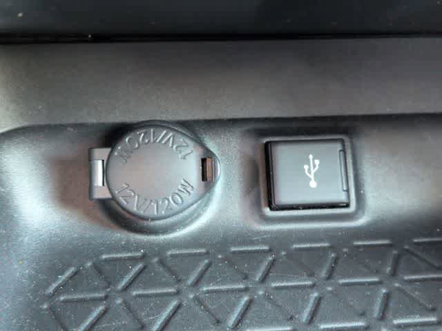 Used 2020 Toyota RAV4 LE w/ All Weather Liner Package AWD/4WD image 29