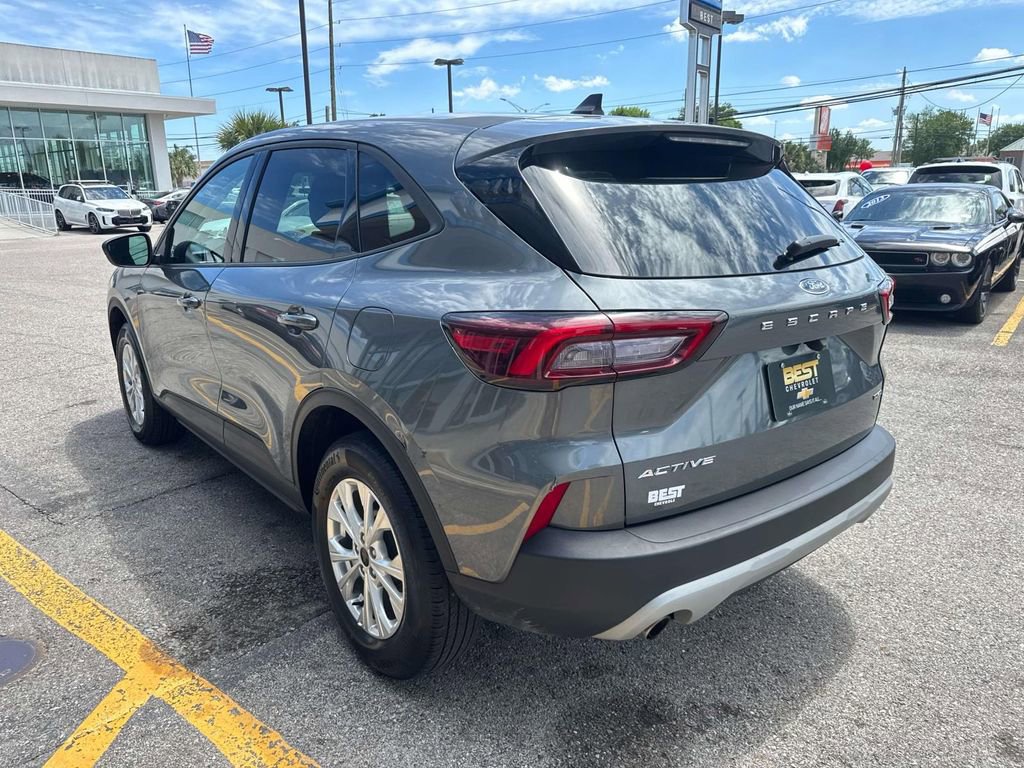 Used 2025 Ford Escape Active AWD/4WD image 6