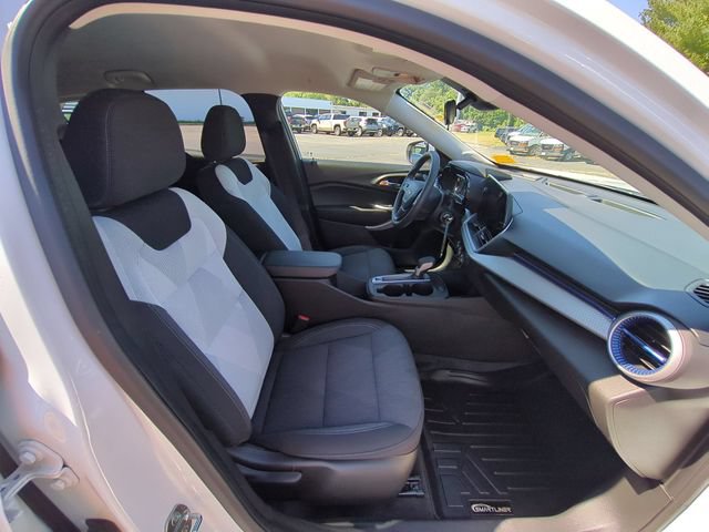 Used 2024 Chevrolet Trax LS w/ LS Convenience Package FWD image 34