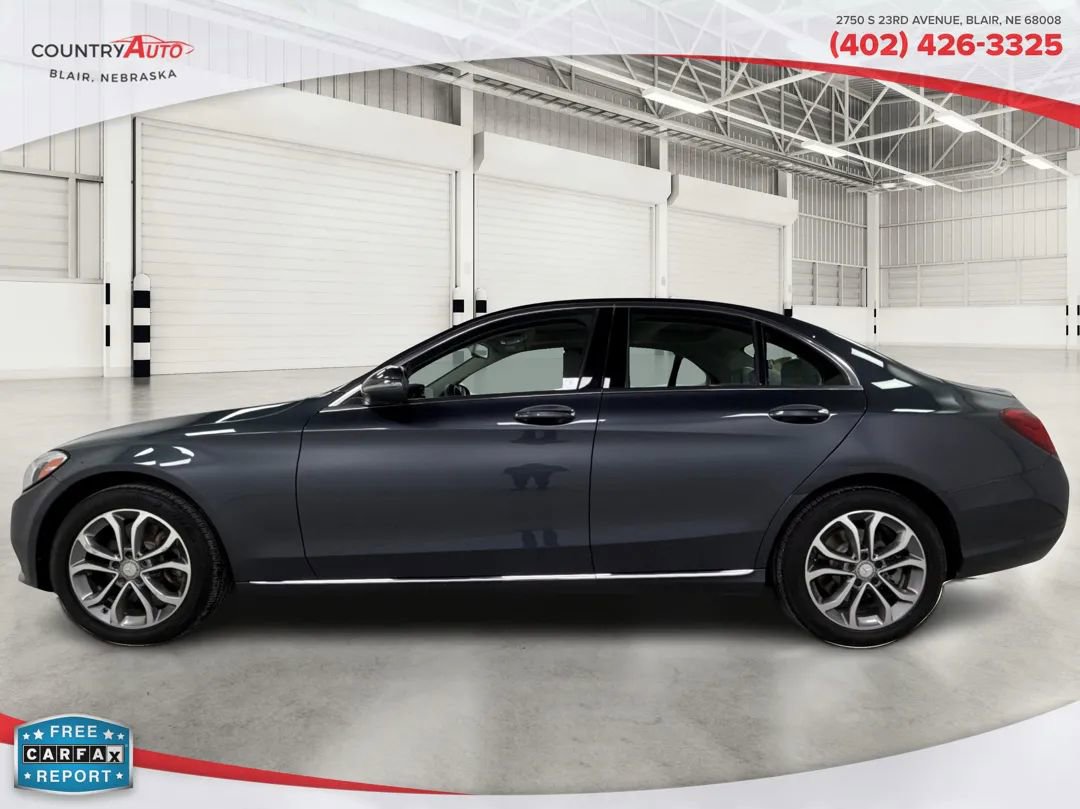 Used 2016 Mercedes-Benz C 300 4MATIC Sedan image 2