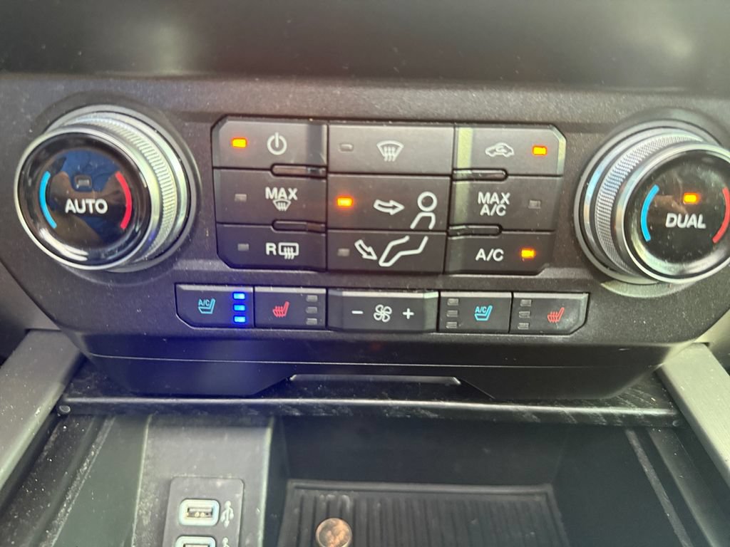 Used 2019 Ford F250 Platinum w/ Platinum Ultimate Package AWD/4WD image 29