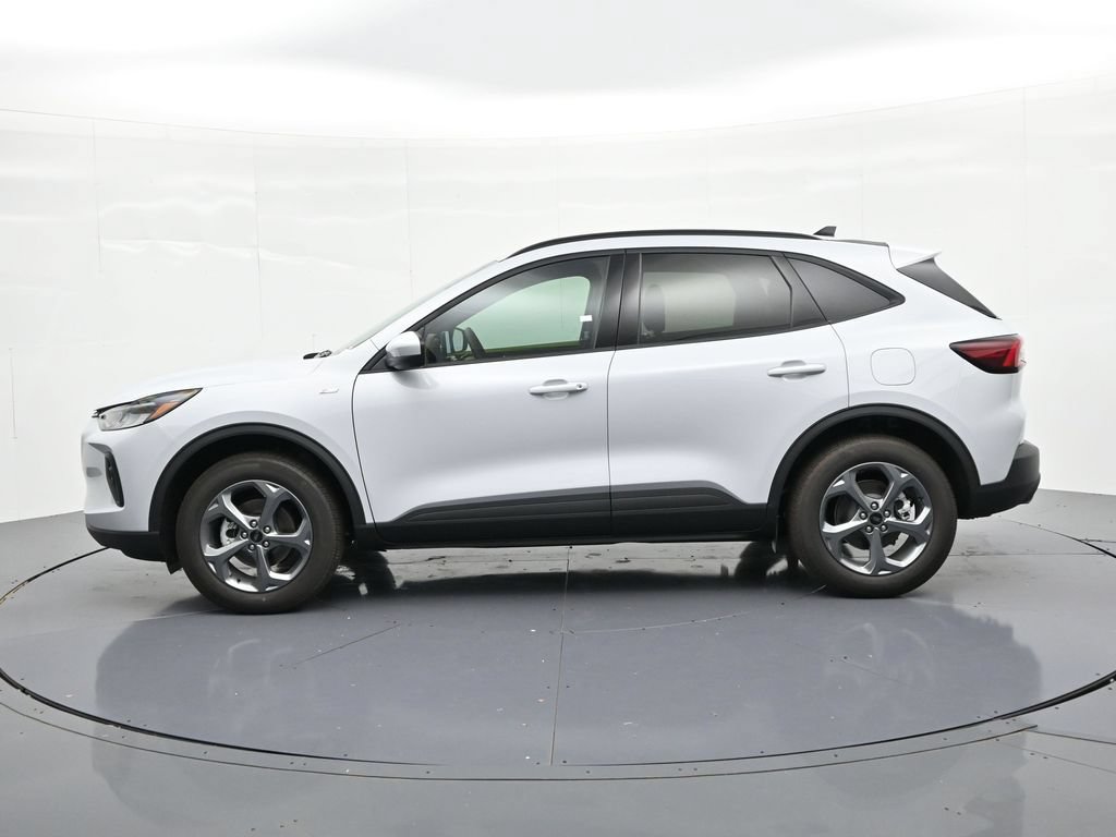 New 2026 Ford Escape ST-Line Select w/ Class II Trailer Tow Package AWD/4WD image 9